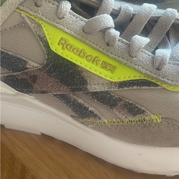 Reebok Classic Legacy AZ sneakers in beige and leopard - Picture 4 of 6
